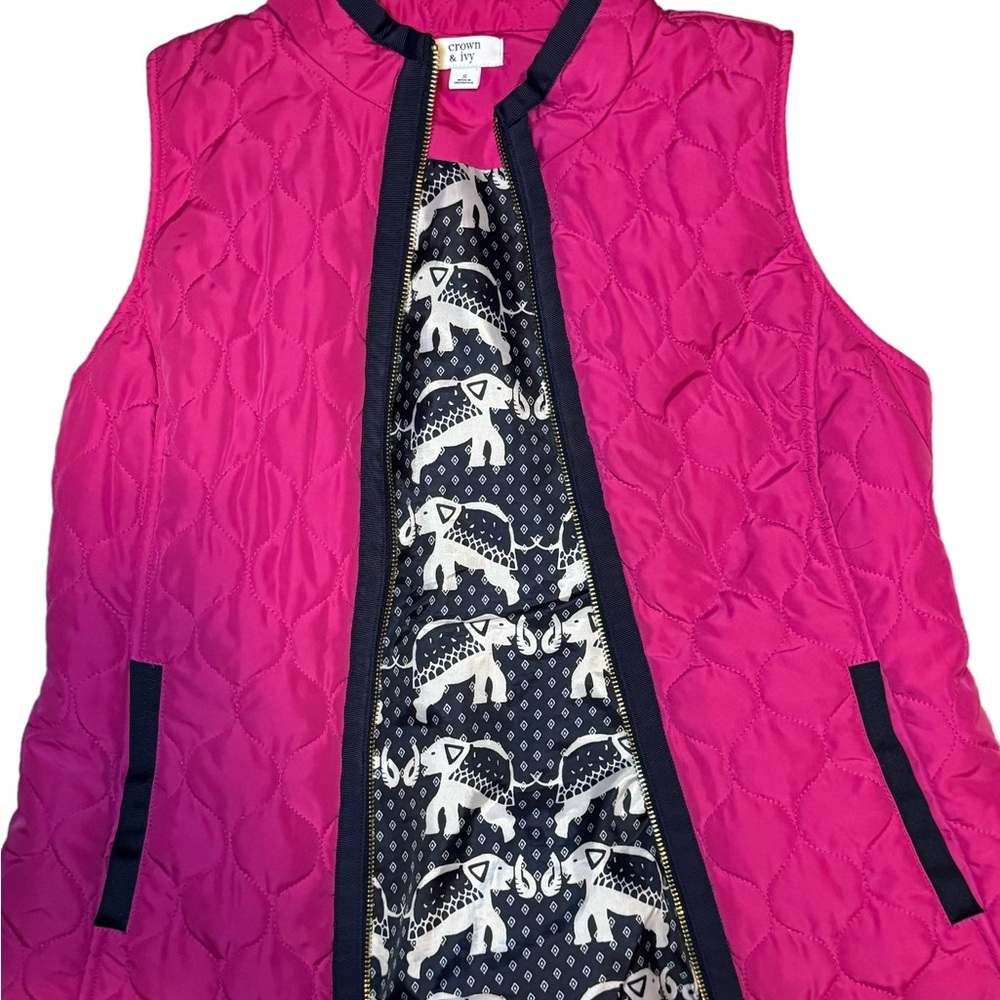 Small Crown & Ivy pink quilted vest. Navy & white elephant lined